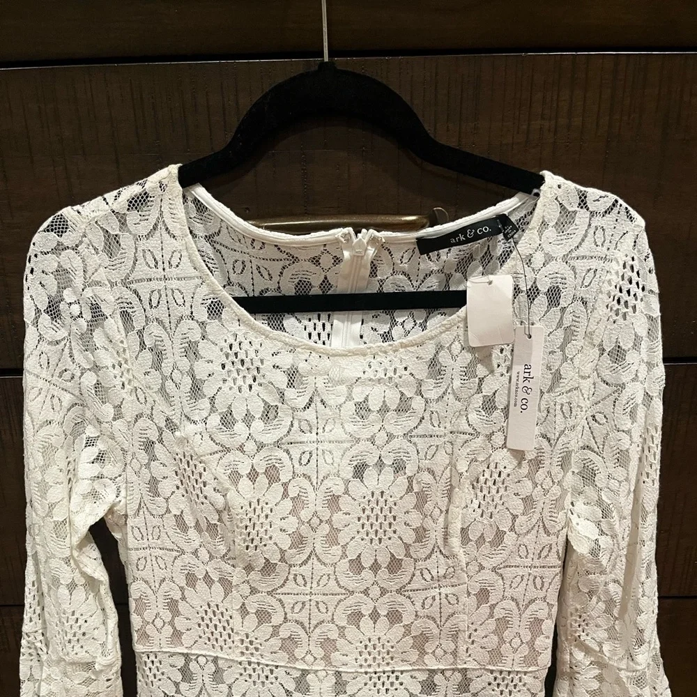 White lace dress - Picture 2 of 4